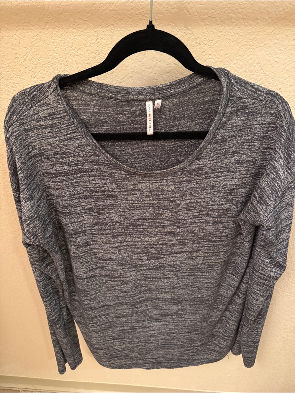 Banana Republic Gray Marled Long-Sleeve Scoop Neck Top